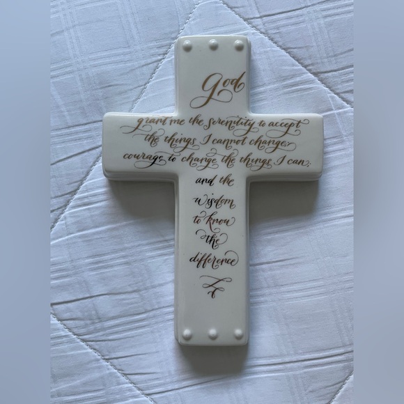 Ceramic Cross - Picture 1 of 3